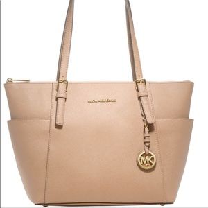 Michael Kors Jet Set Tote